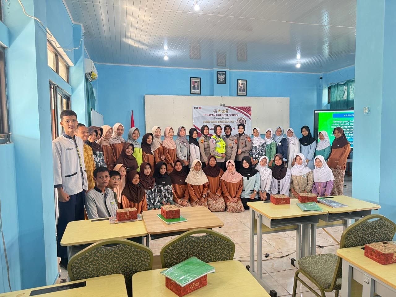 Bukan Sekadar Datang ke Sekolah, Srikandi Polres Muara Enim Bentengi Generasi Muda dari Perundungan dan Kejahatan Seksual