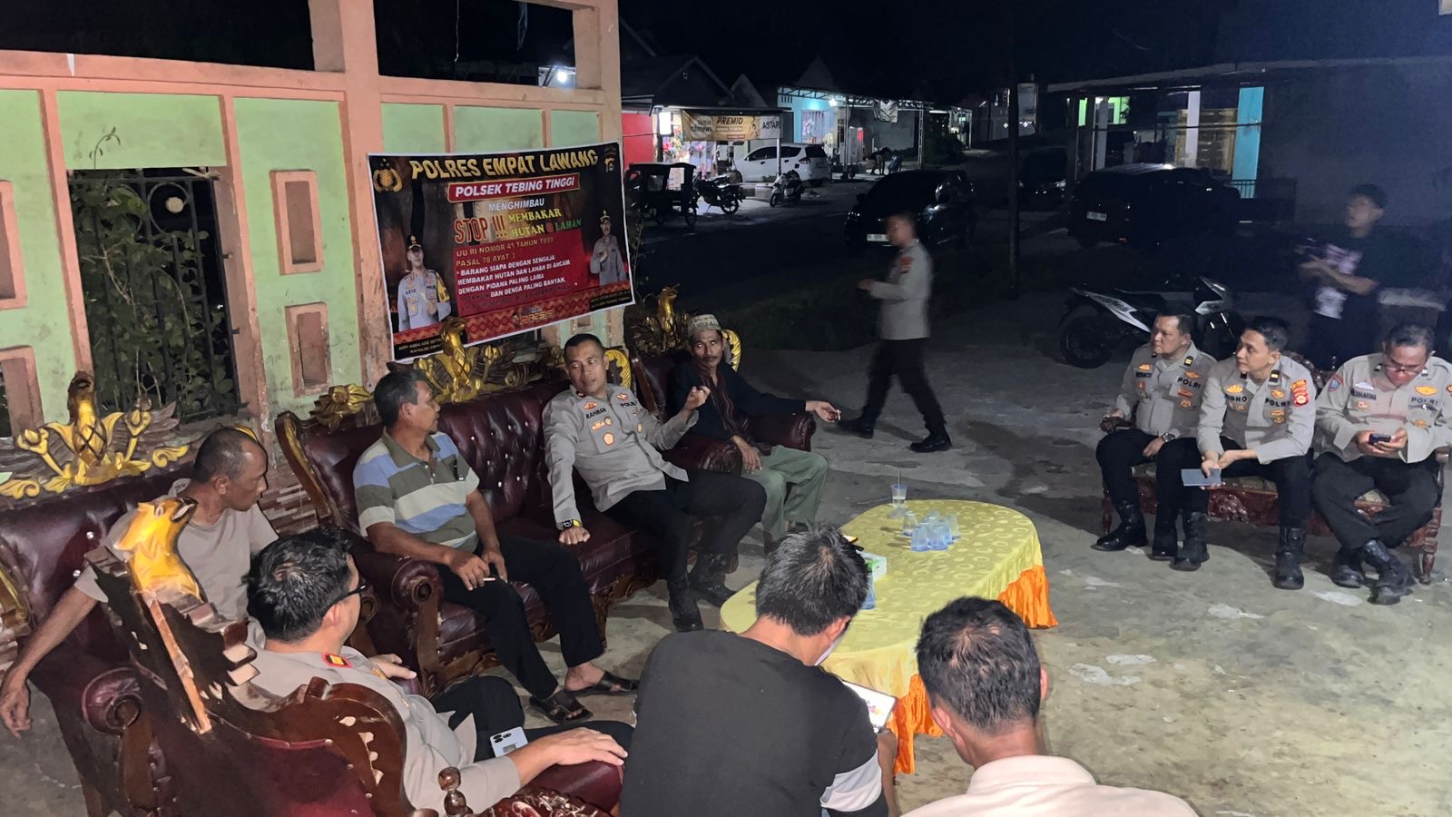 Cegah Karhutla Sejak Dini, Wakapolres Empat Lawang Pimpin Patroli “Makmano Karhutla” Sambangi Warga Jayaloka