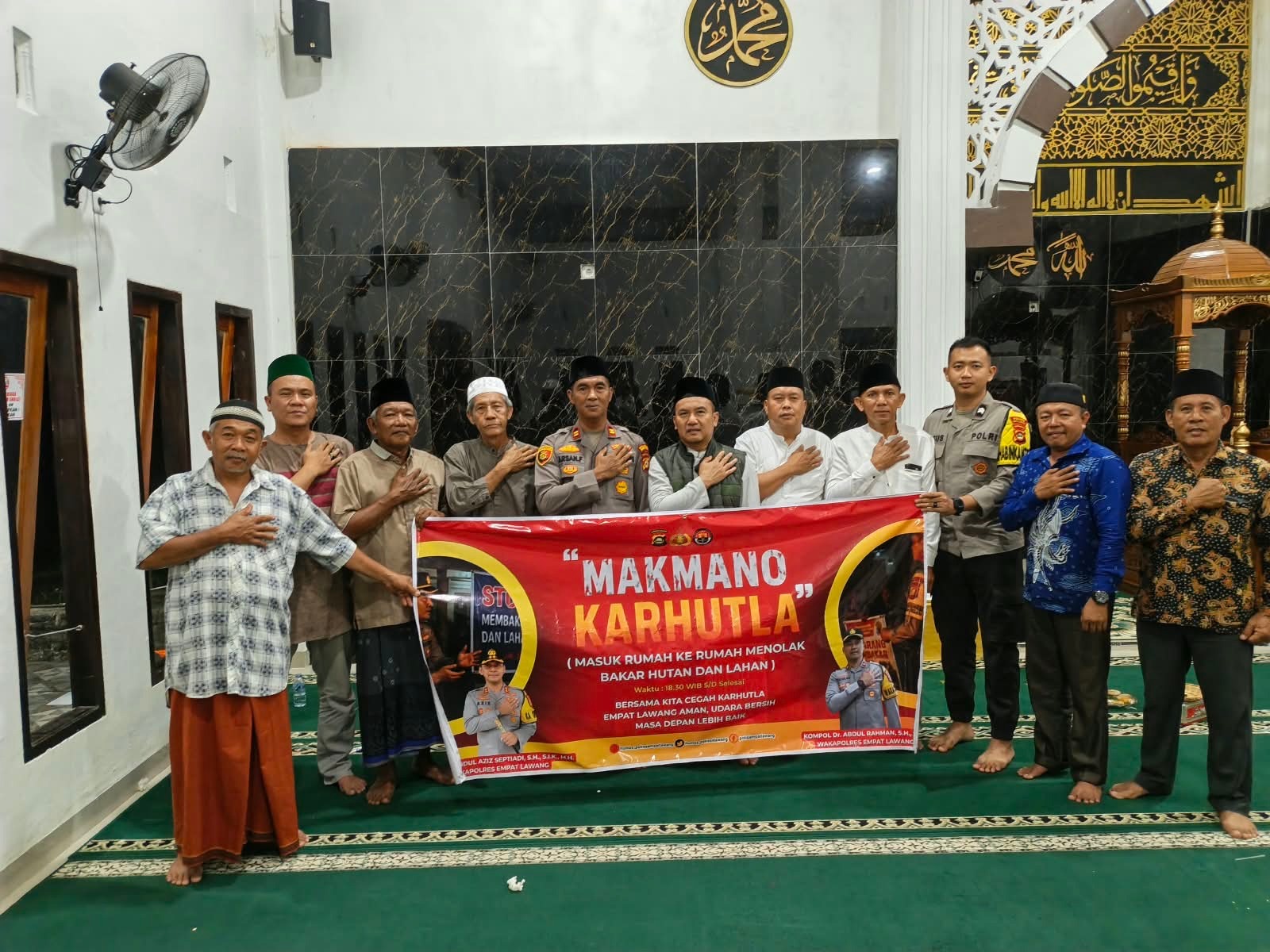 Cegah Karhutla, Polsek Ulu Musi Gencarkan “Makmano Karhutla” Sambangi Rumah Warga Padang Tepong