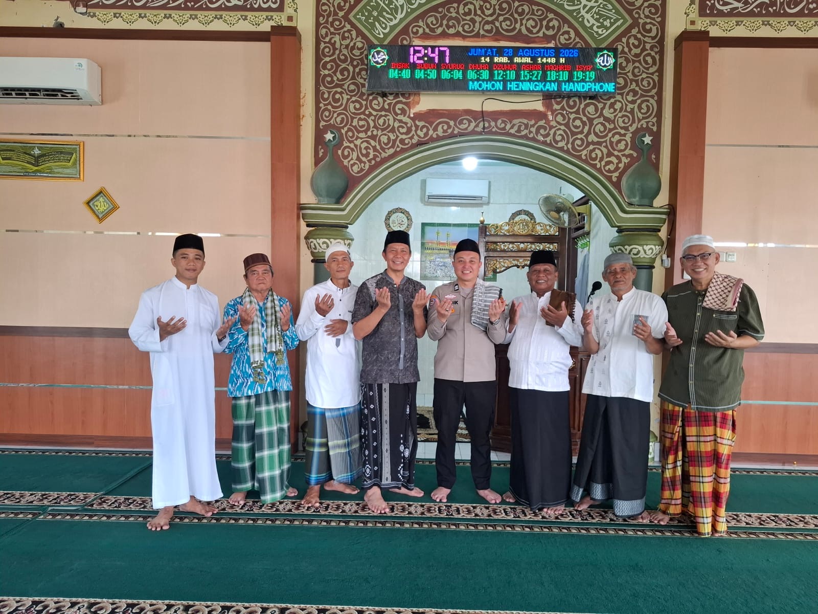 Lewat Khutbah Jumat, Sat Binmas Polres Lahat Ajak Jamaah Jaga Kamtibmas dan Cegah Karhutla