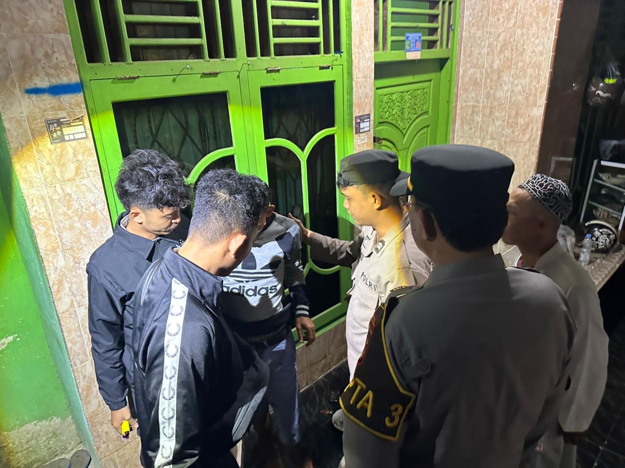 Diduga Emosi Soal Warisan hingga Lempar Pisau ke Arah Ibu Kandung, Pria di Tebing Tinggi Diamankan Polisi