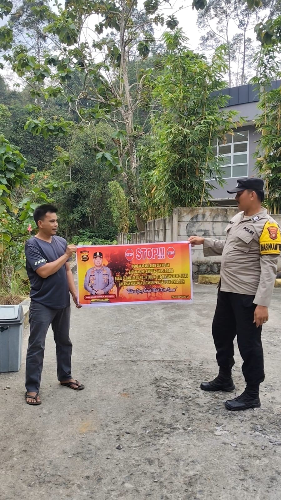 Polsek Semidang Aji Gencarkan Pencegahan Karhutlah, Sampaikan Imbauan dan Patroli
