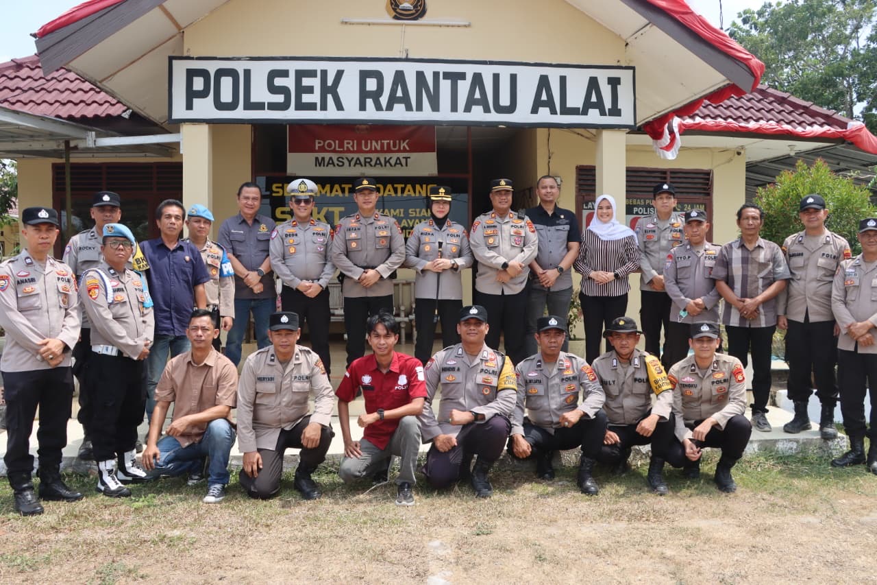Kunker ke Polsek Rantau Alai, Kapolres Ogan Ilir Perkuat Soliditas dan Tekankan Pelayanan Humanis kepada Masyarakat