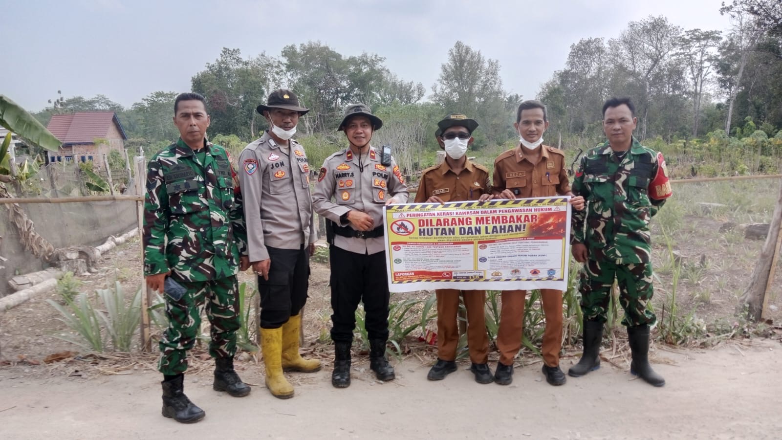 Cegah Karhutla, Polsek Muara Kuang Bersama 3 Pilar Intensifkan Patroli dan Edukasi Masyarakat