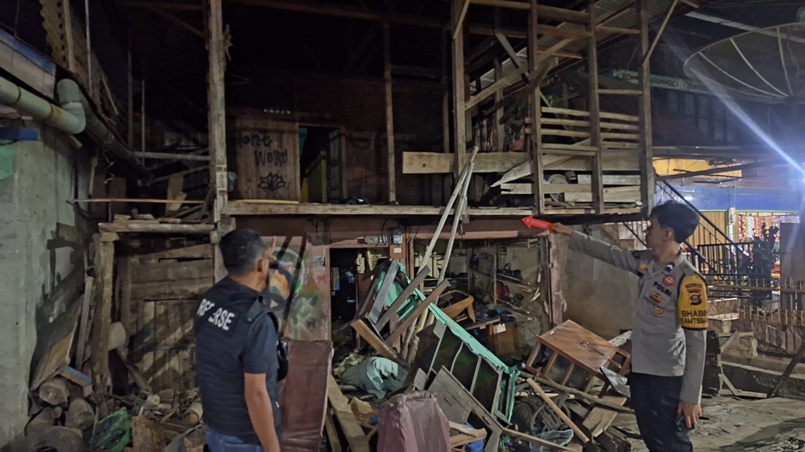 Diduga Dipicu Persoalan Sepeda Motor, Rumah Warga di Muara Karang Dirusak Massa, Polsek Pendopo Turun Tangan