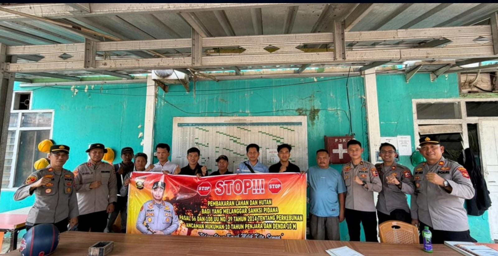 Kembali Polres OKU Bersama Polsek Jajaran, Mahasiswa PTIK dan Siswa SIP Lemdiklat Polri Sosialisasikan Pencegahan Karhutbunla dan Layanan Call Center 110