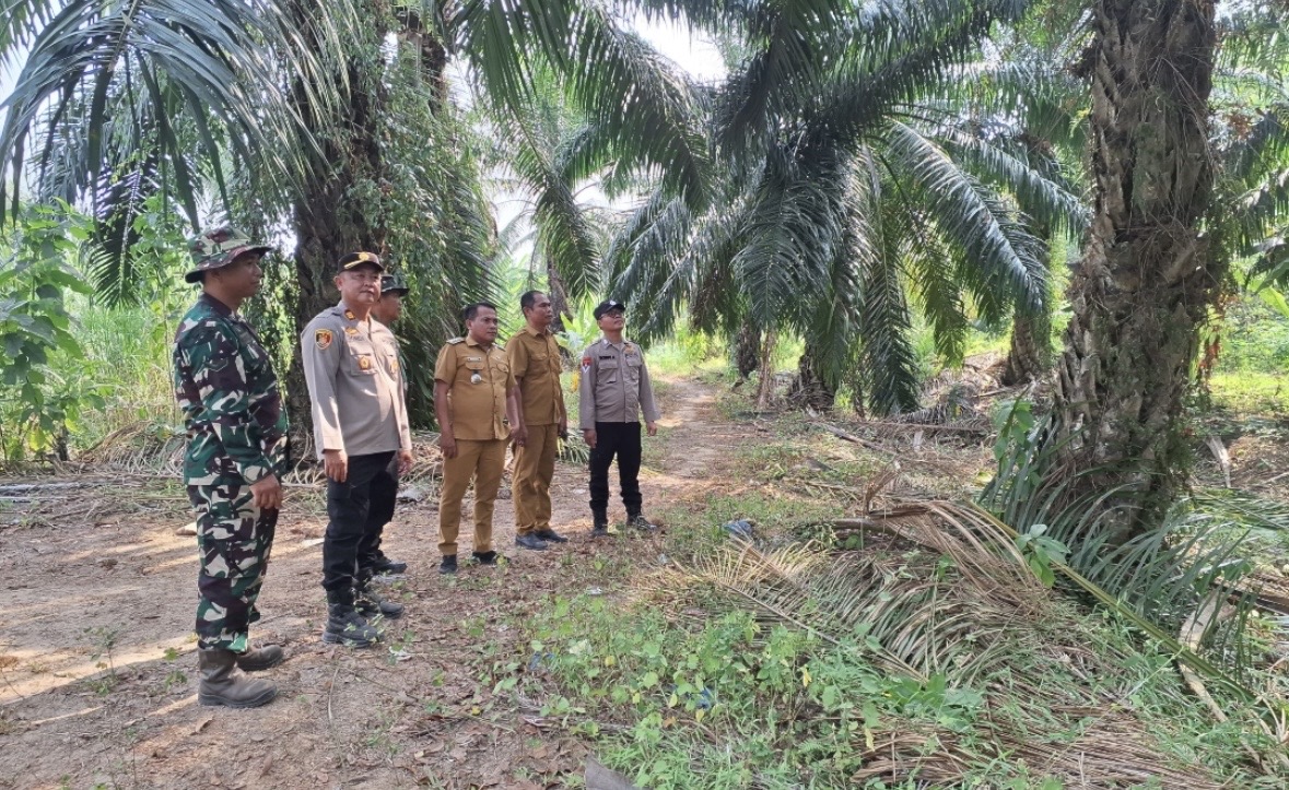 Cegah Karhutla, Tiga Pilar Tanjung Raja Ogan Ilir Patroli Gabungan di Desa Suka Pindah