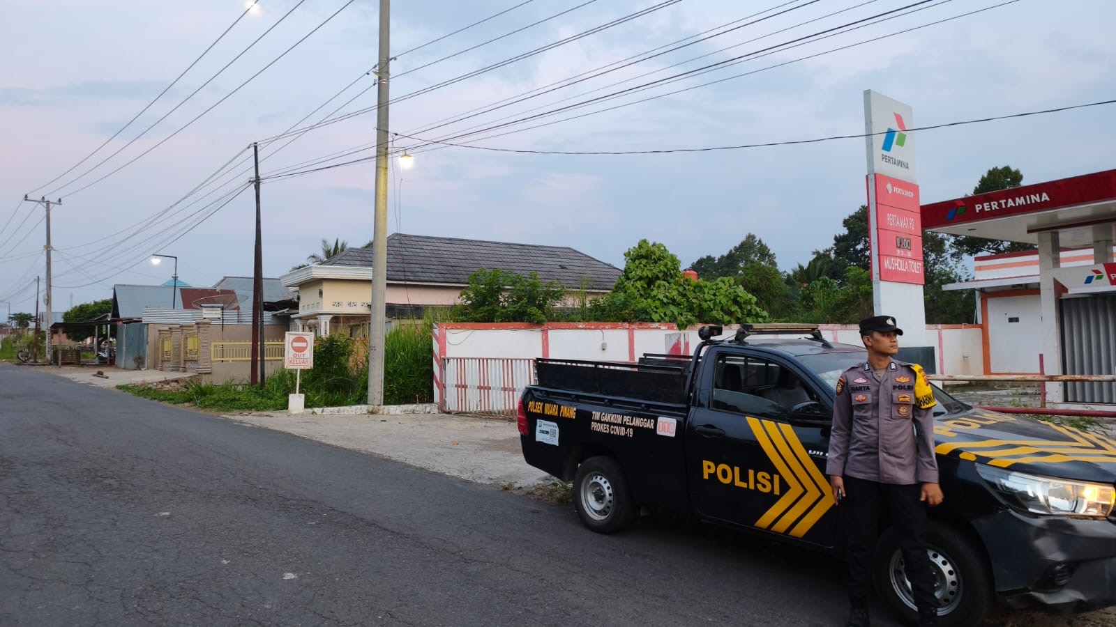 Patroli Sore Polsek Muara Pinang Sasar Jalur Lintas Pendopo–Pagaralam, Antisipasi 3C hingga Balap Liar