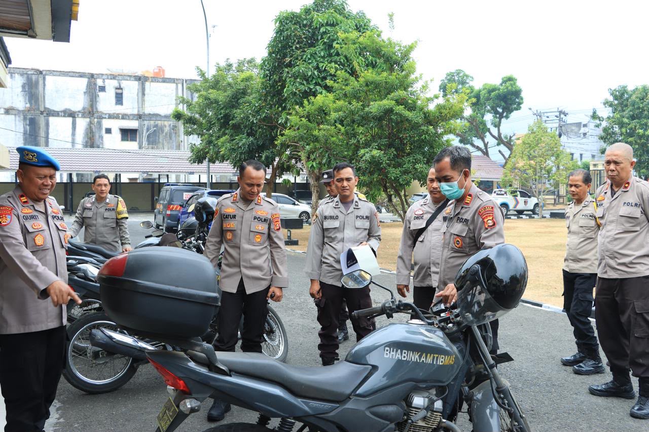 Pastikan Sarana Operasional Prima, Kapolres Lubuk Linggau Cek Kendaraan Dinas Bhabinkamtibmas