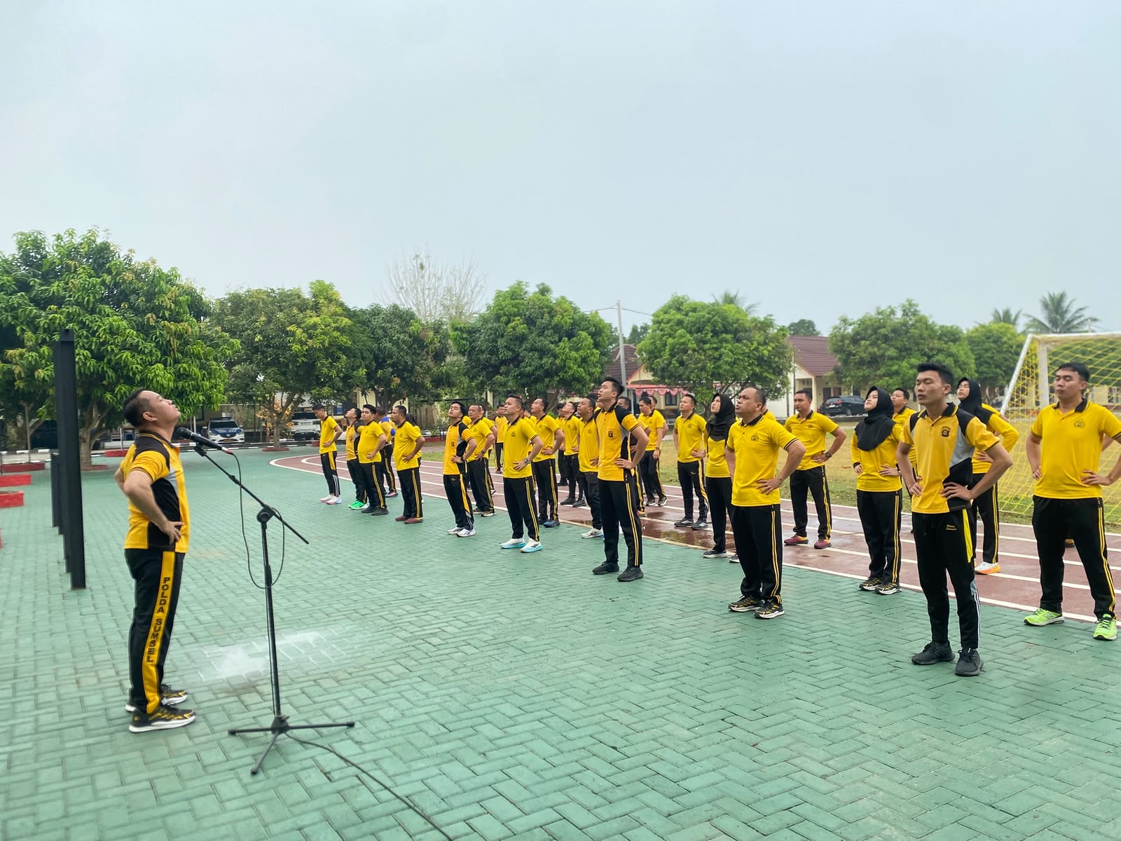 Polres OKU Selatan Gelar "Jumat Sehat Jasmani" Untuk Tingkatkan Kebugaran Personel