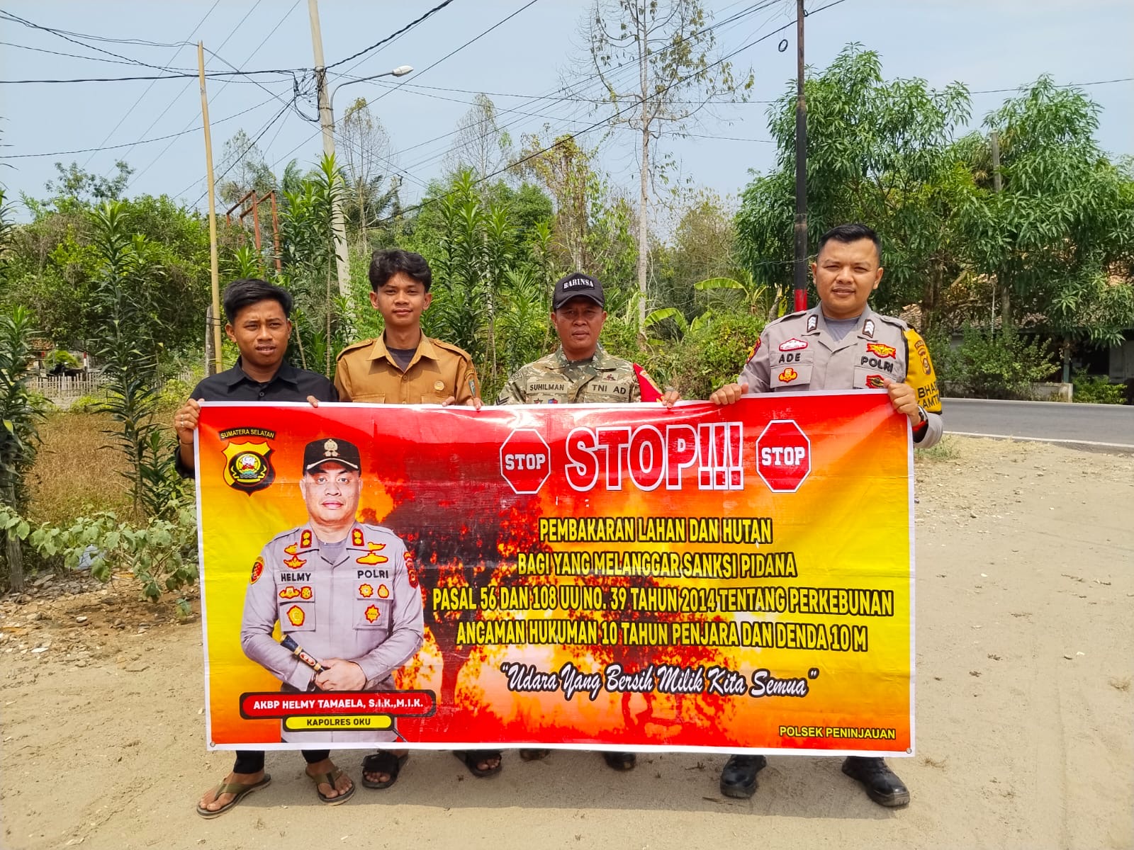 Bhabinkamtibmas dan Babinsa Bersinergi Imbau Warga Cegah Karhutla