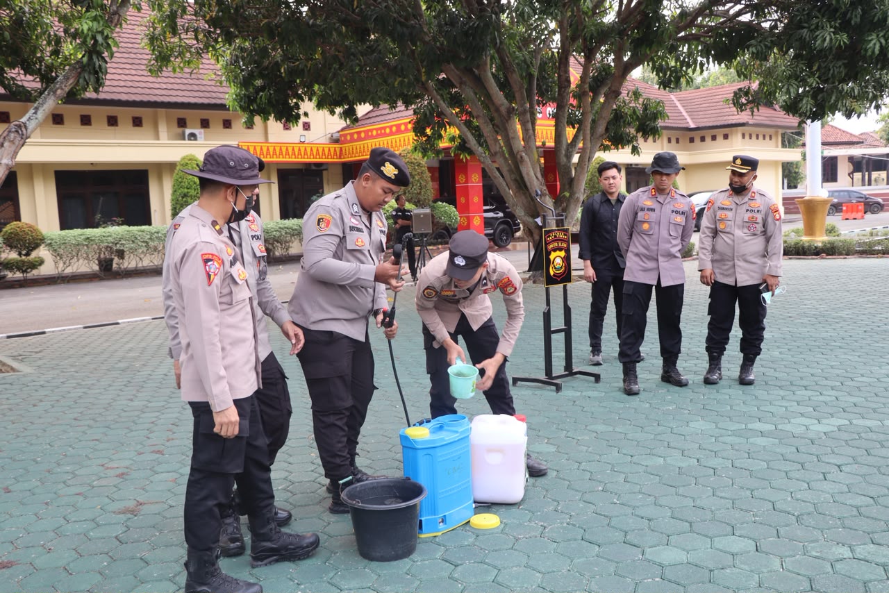 Polres OKU Timur Asah Kesiapan Personel, Simulasi Pemadaman Karhutla dengan X-Fire