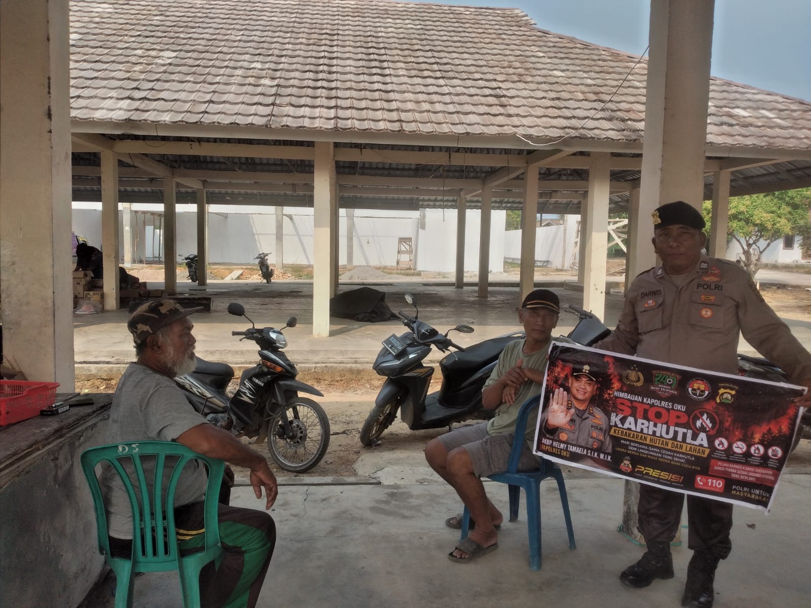 Personel Polres OKU Terus Gencarkan Imbauan Larangan Karhutlah kepada Masyarakat