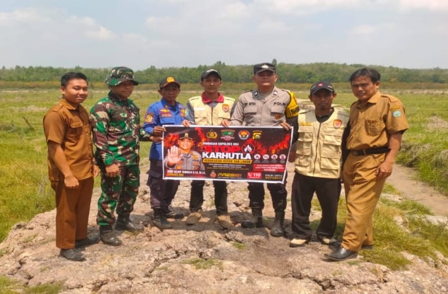 Cegah Karhutlabun, Bhabinkamtibmas Polsek Sinar Peninjauan Gencarkan Sosialisasi di Desa Marga Mulya