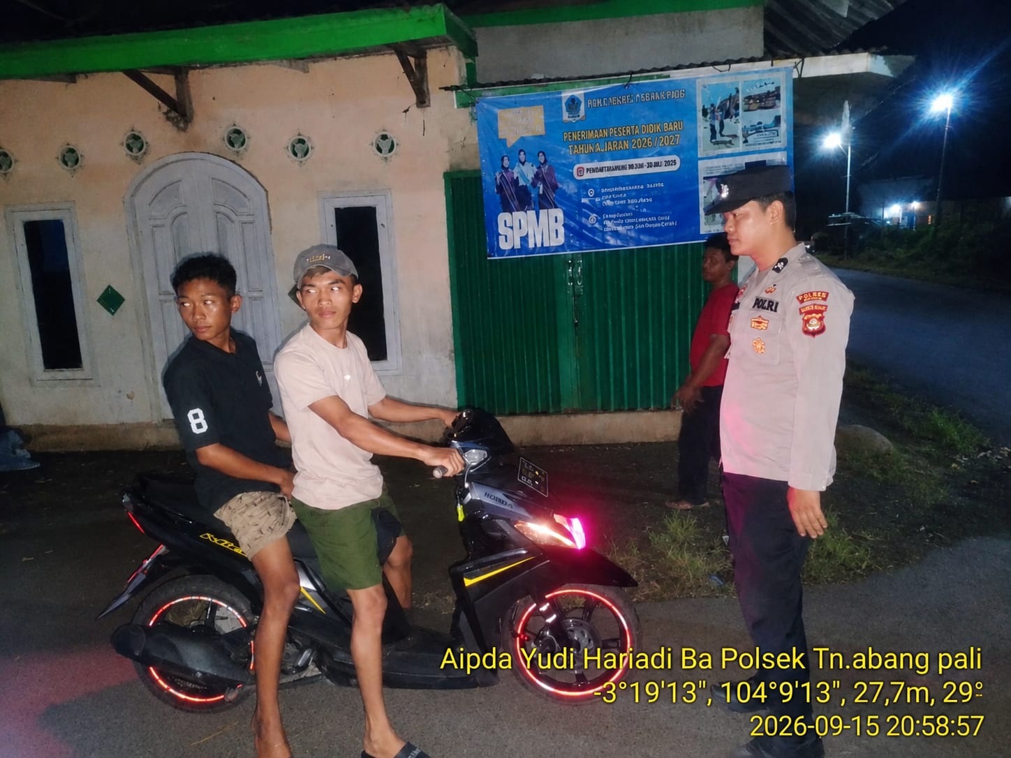 Cegah 3C dan Gangguan Kamtibmas, Polsek Tanah Abang Gelar KRYD dan Razia Malam Hari