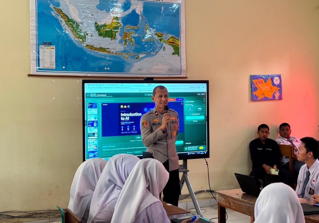 Polres Muba Sosialisasikan Pemanfaatan AI kepada 100 Pelajar SMA Negeri 4 Sekayu