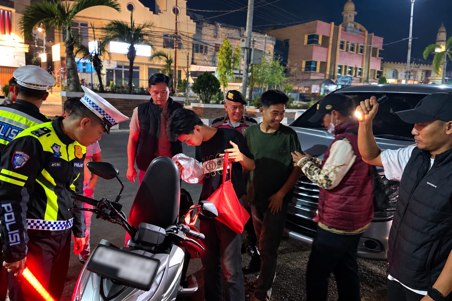 Cegah Gangguan Kamtibmas, Polres Prabumulih Gelar Razia Kegiatan Rutin Yang Ditingkatkan hingga Sabtu Dini Hari