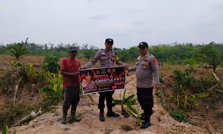 Cegah Karhutla, Bhabinkamtibmas Polsek Sinar Peninjauan Gencarkan Sosialisasi kepada Masyarakat