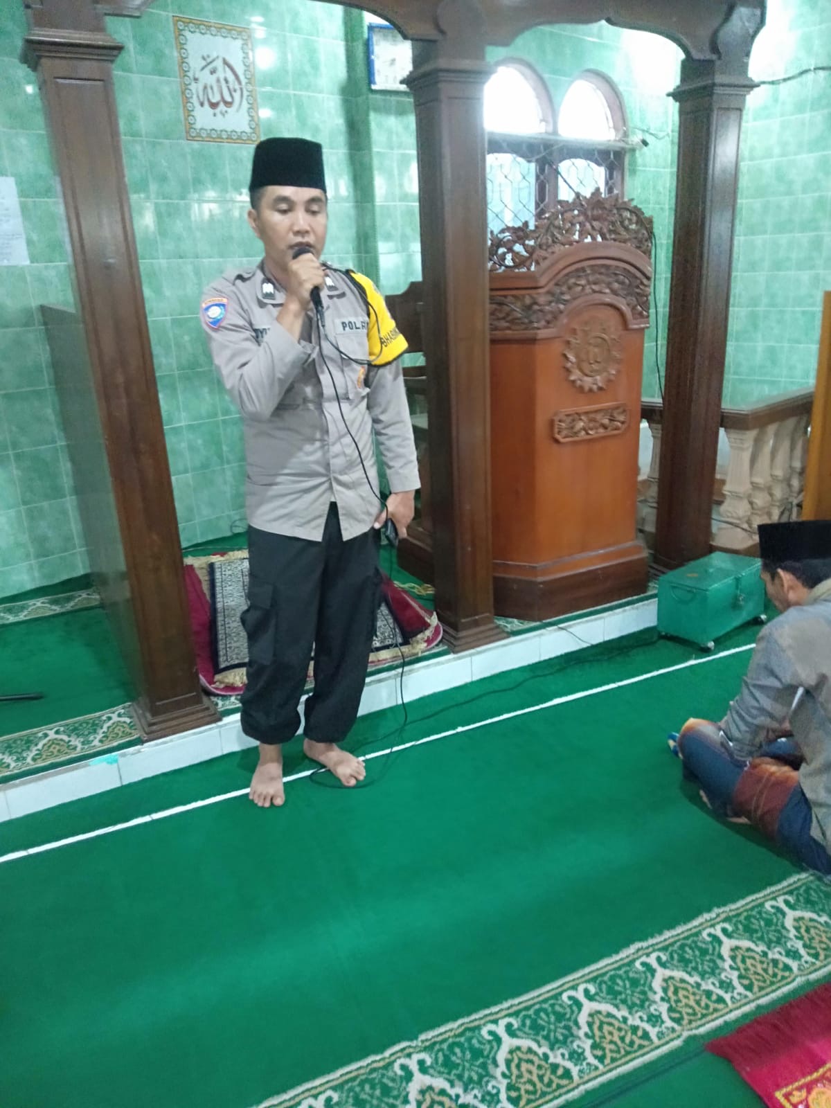 Bhabinkamtibmas Ingatkan Warga soal Aturan Orgen dan Ketertiban Malam Hari