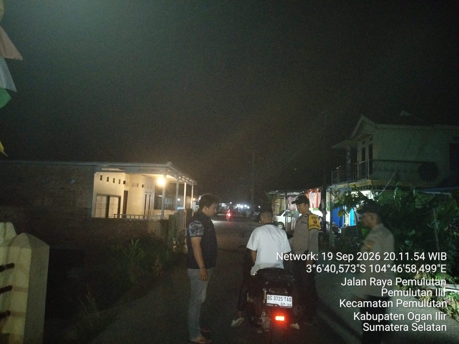Ciptakan suasana Kamtibmas kondusif Polsek Pemulutan Gelar Patroli dan Pemeriksaan Orang, Barang serta Kendaraan