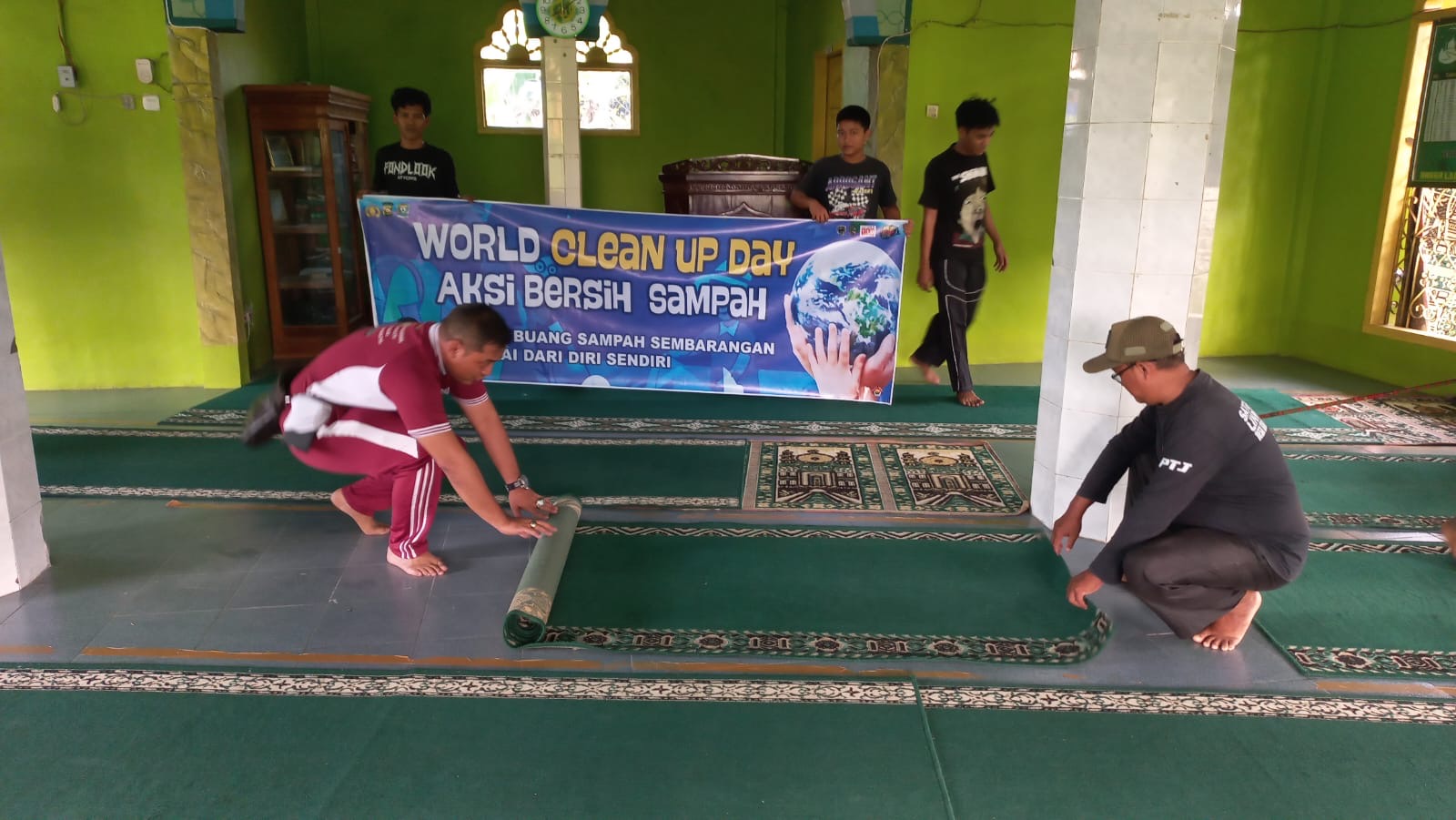 Polsek Rambang Gelar Aksi Bersih Lingkungan, Dukung Gerakan Indonesia ASRI dan Hari Bersih Sedunia