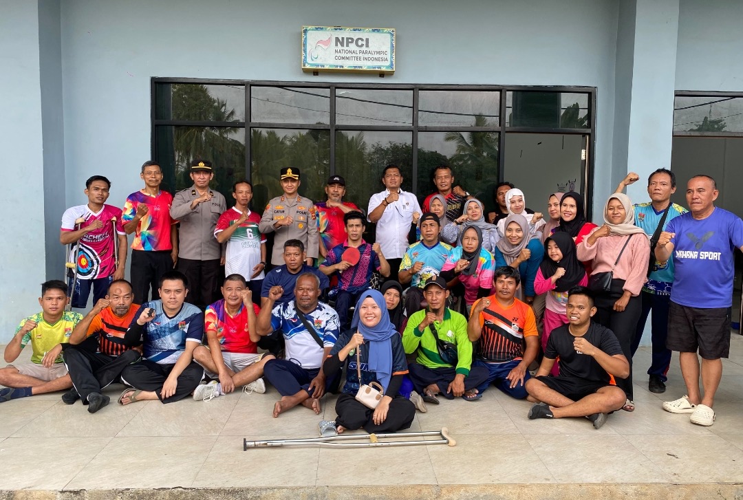 Polres Lubuk Linggau Salurkan Bantuan Alat Olahraga untuk Atlet Difabel, Dorong Semangat Raih Prestasi