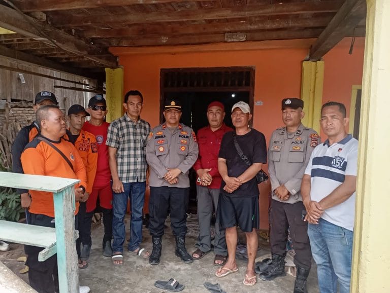 Kapolsek Madang Suku II , Kunjungi Keluarga Korban Tenggelam di Sungai Komering