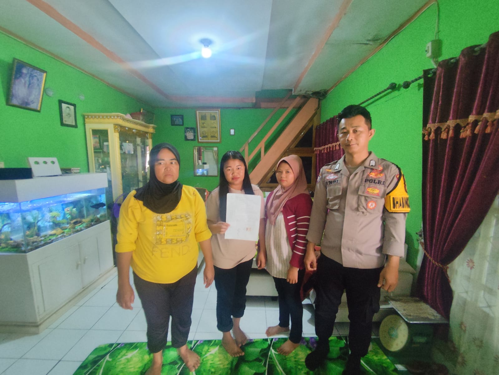 Bhabinkamtibmas Mediasi Kesalahpahaman Antarwarga, Kedua Pihak Sepakat Berdamai