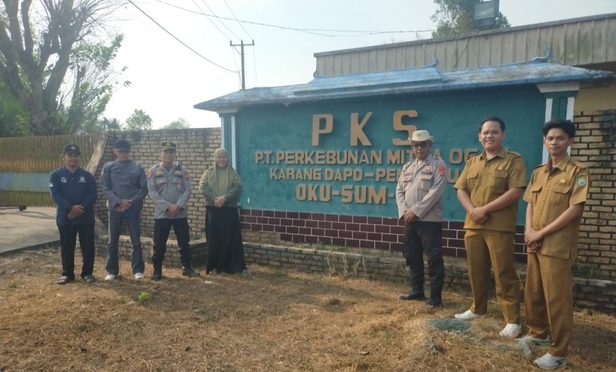 Polsek Peninjauan Polres OKU Sambangi PT Mitra Ogan, Ajak Bersama Cegah Karhutla