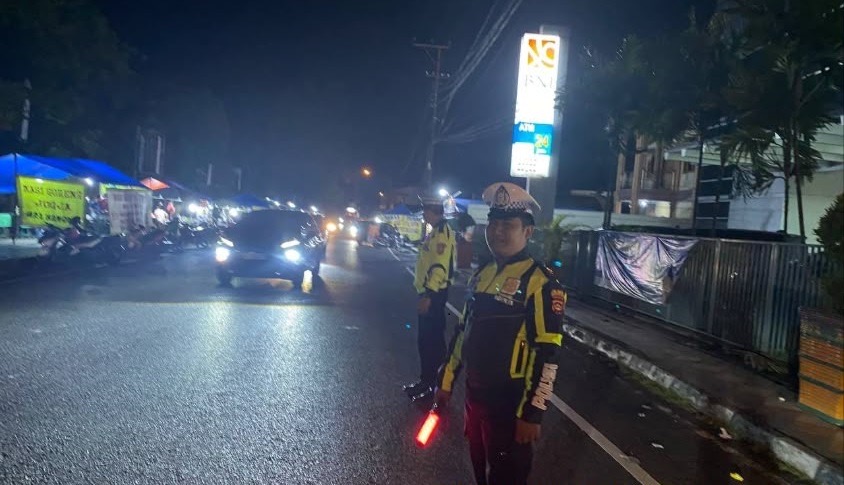 Satlantas Polres OKU Gelar Blue Light Patrol, Jaga Kamseltibcarlantas Malam Hari
