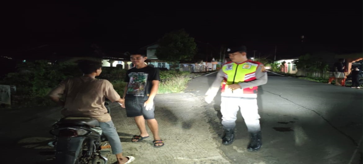Polsek Lubuk Batang Polres OKU Laksanakan Patroli Malam, Sasar Lokasi Rawan Pungli dan Gangguan Kamtibmas