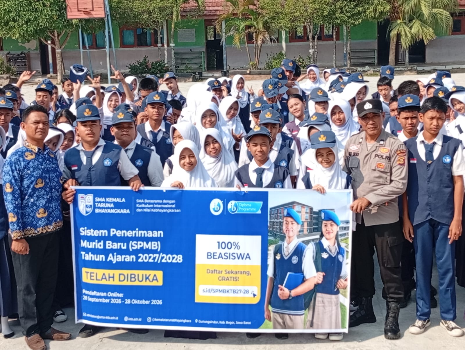 Kenalkan Pendidikan Berkarakter, Polsek Belitang II Sosialisasikan SMA Kemala Taruna Bhayangkara kepada Pelajar