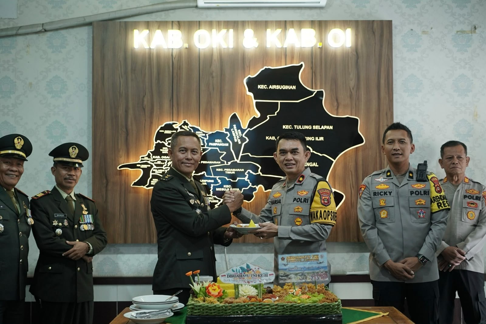HUT ke-81 TNI, Polres OKI Datang Membawa Kejutan: Pesan Soliditas dari Kayuagung