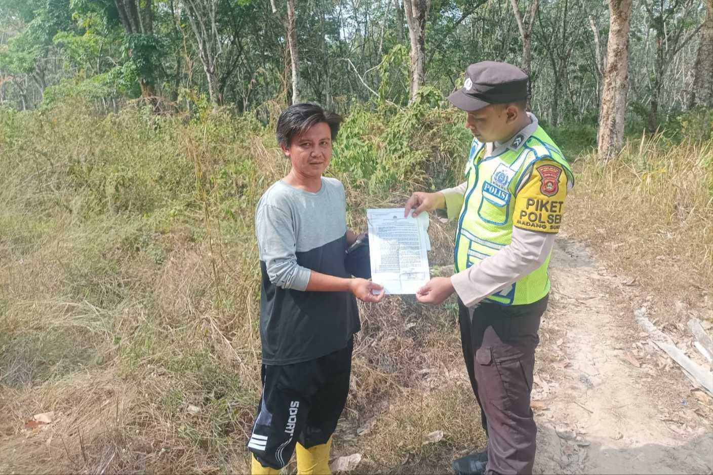 Cegah Karhutla, Polsek Madang Suku I Gencarkan Sosialisasi Larangan Bakar Lahan