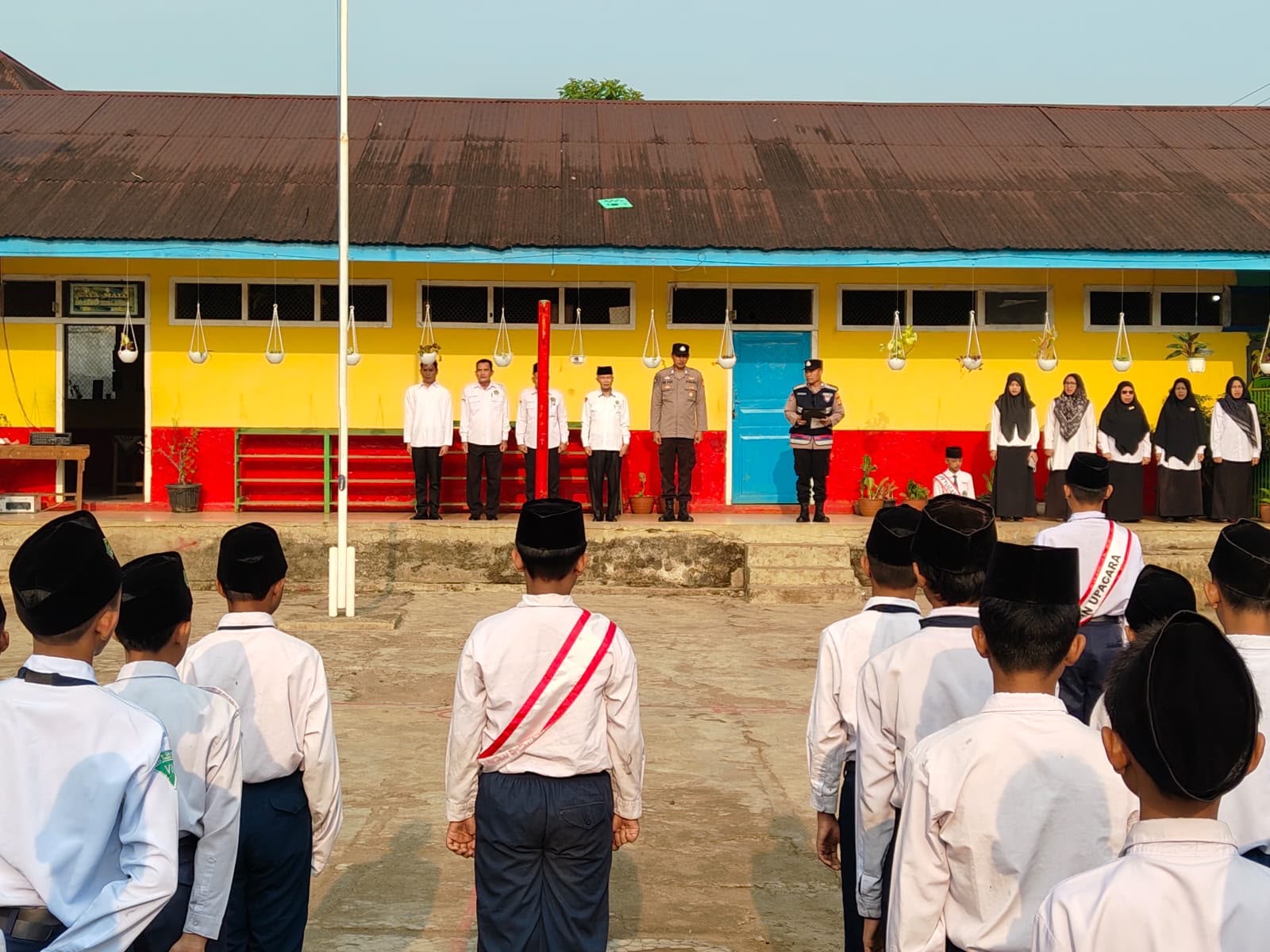KBO BINMAS POLRES PAGAR ALAM SOSIALISASIKAN SPMB SMA KEMALA TARUNA BHAYANGKARA
