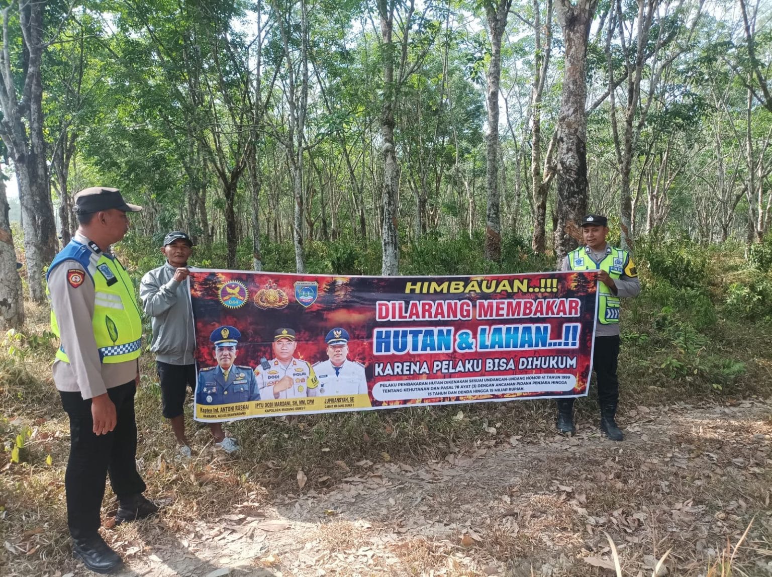 Cegah Karhutla, Polsek Madang Suku I Ingatkan Warga Bijak Kelola Lahan