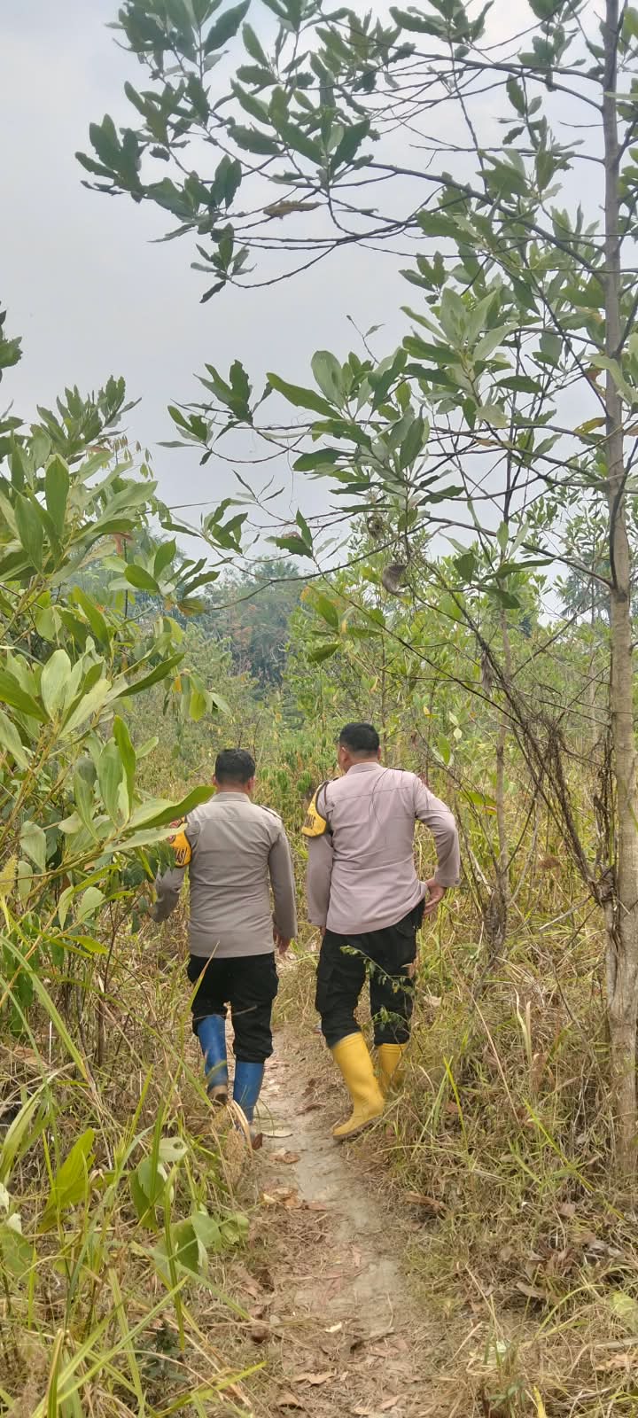 Bhabinkamtibmas Desa Rambang senuling Gencar Sosialisasi Cegah Karhutla di Musim Kemarau
