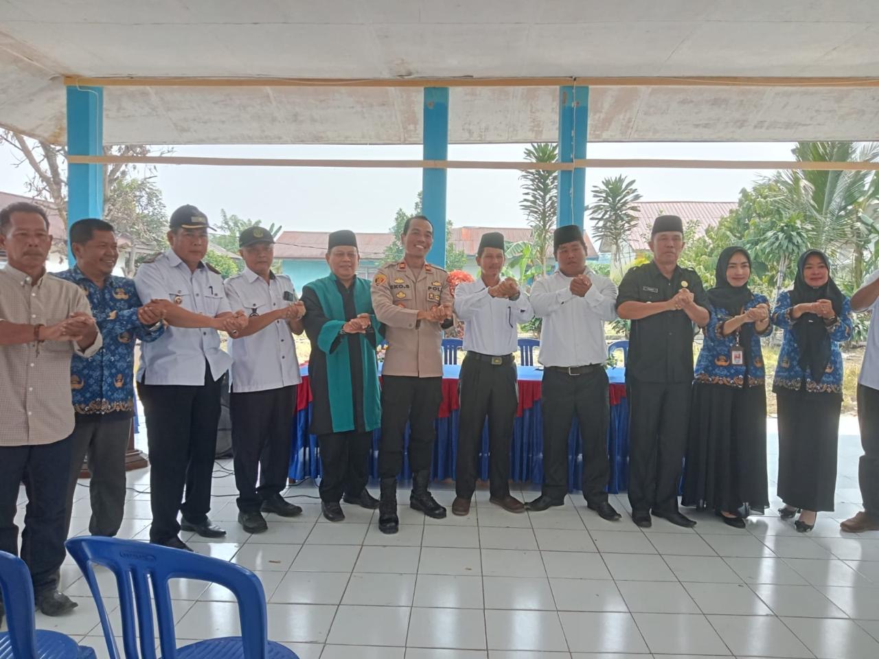 Pelantikan PAW Anggota BPD Talang Padang dan Muara Sindang Dihadiri Polsek Paiker, Berlangsung Aman, Lancar, dan Kondusif