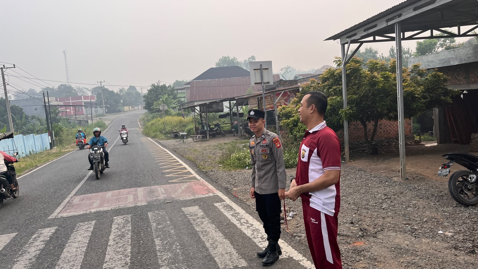 Tingkatkan Kedisiplinan dan Pelayanan Masyarakat, Wakapolres Empat Lawang Cek Langsung Personel Strong Point