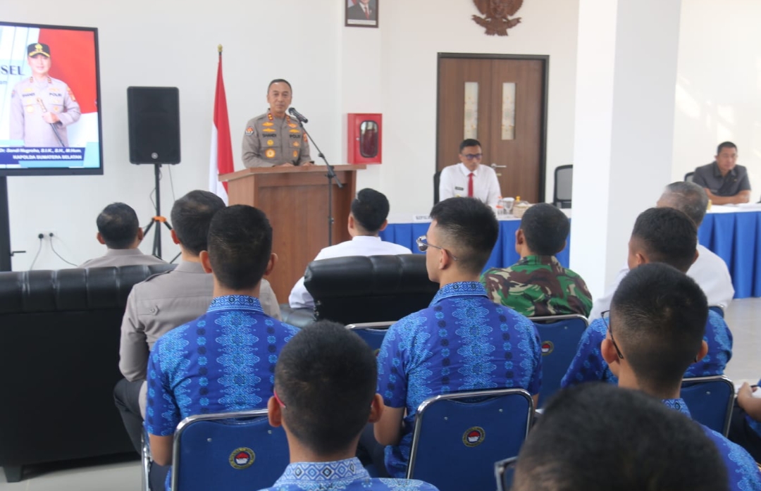 Dukung Visi Indonesia Emas, Kapolda Sumsel Gembleng Karakter Siswa SMA Taruna Nusantara