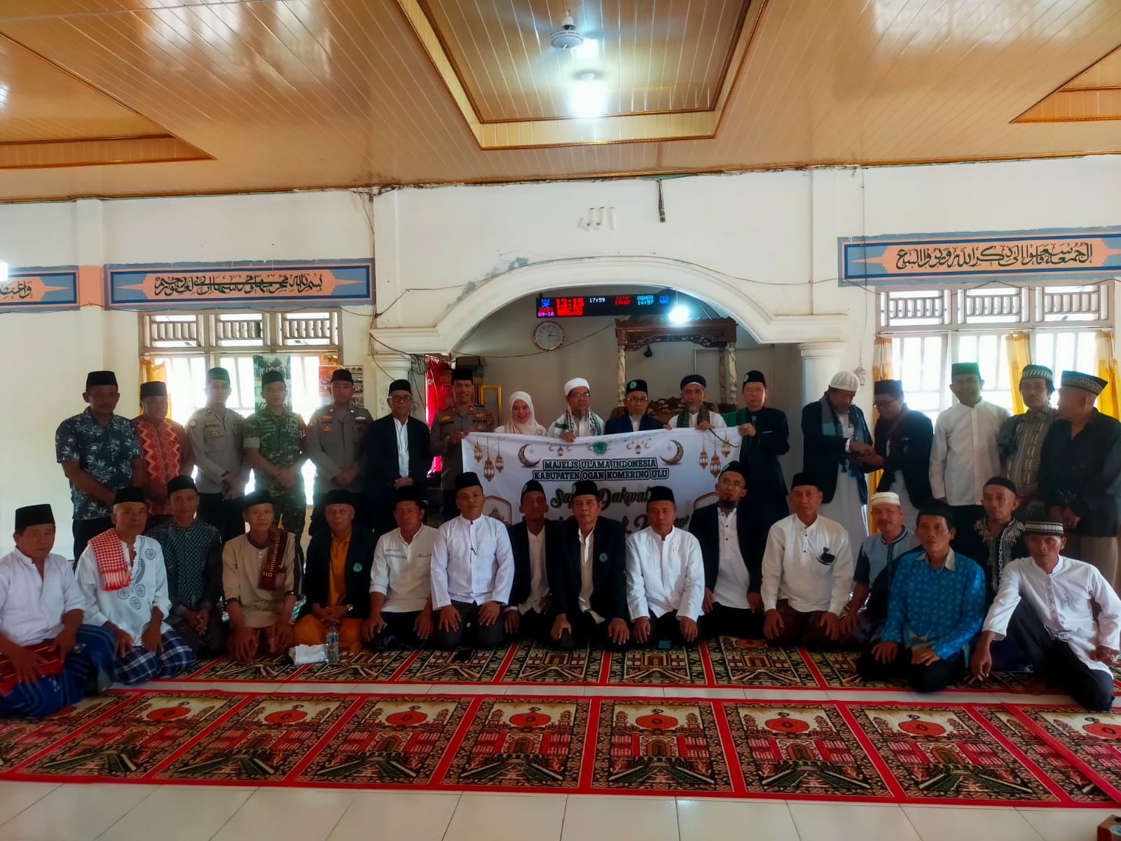 Kapolsek Lengkiti Hadiri Kegiatan Safari Jumat MUI Kabupaten OKU di Masjid Syuhada Desa Karang Endah