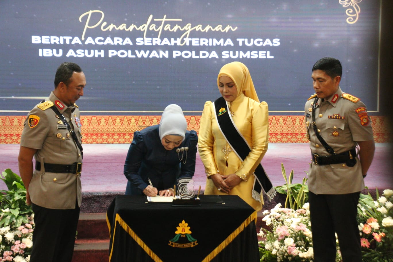 Polda Sumsel Gelar Serah Terima Ibu Asuh Polwan, Perkuat Pembinaan dan Semangat Pengabdian Polwan