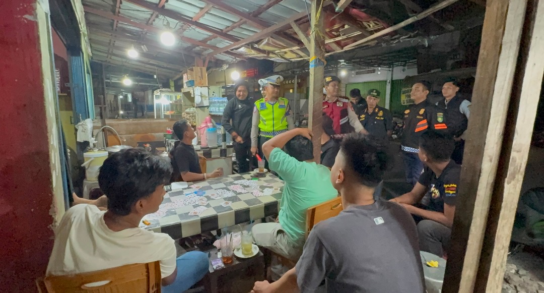 Patroli Gabungan Hingga Dini Hari, Polres Prabumulih Pastikan Situasi Kota Tetap Aman dan Kondusif