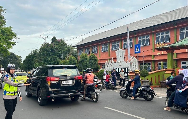 Satlantas Polres Oku Gelar Strong Point Pagi, Wujudkan Kamseltibcarlantas Dan Cegah Kecelakaan