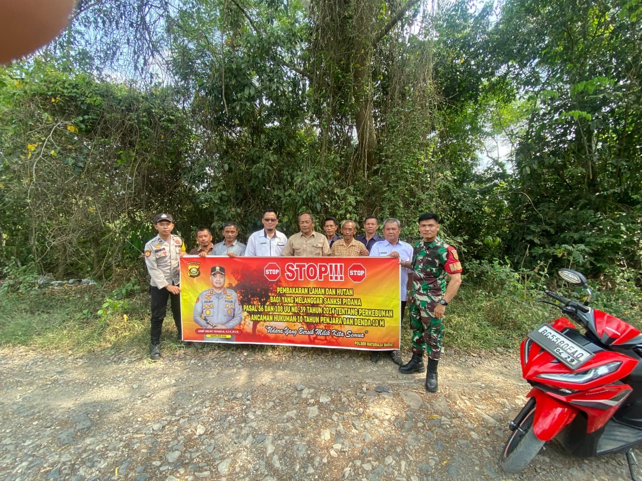 Polsek Baturaja Barat Bersama Babinsa Dan Pihak Kecamatan Gencarkan Himbauan Cegah Karhutla