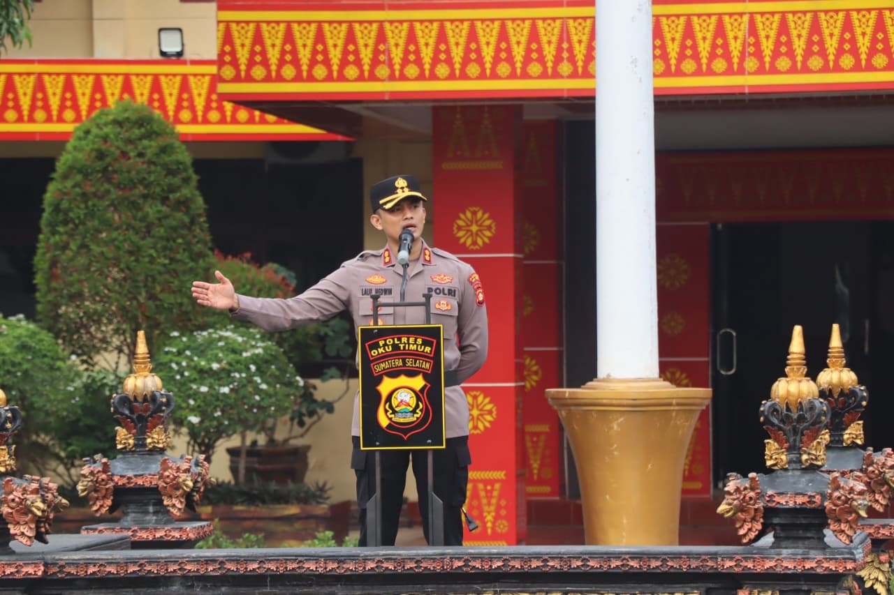 Kapolres OKU Timur Pimpin Apel Pagi, Tegaskan Peningkatan Kinerja dan Pelayanan Publik