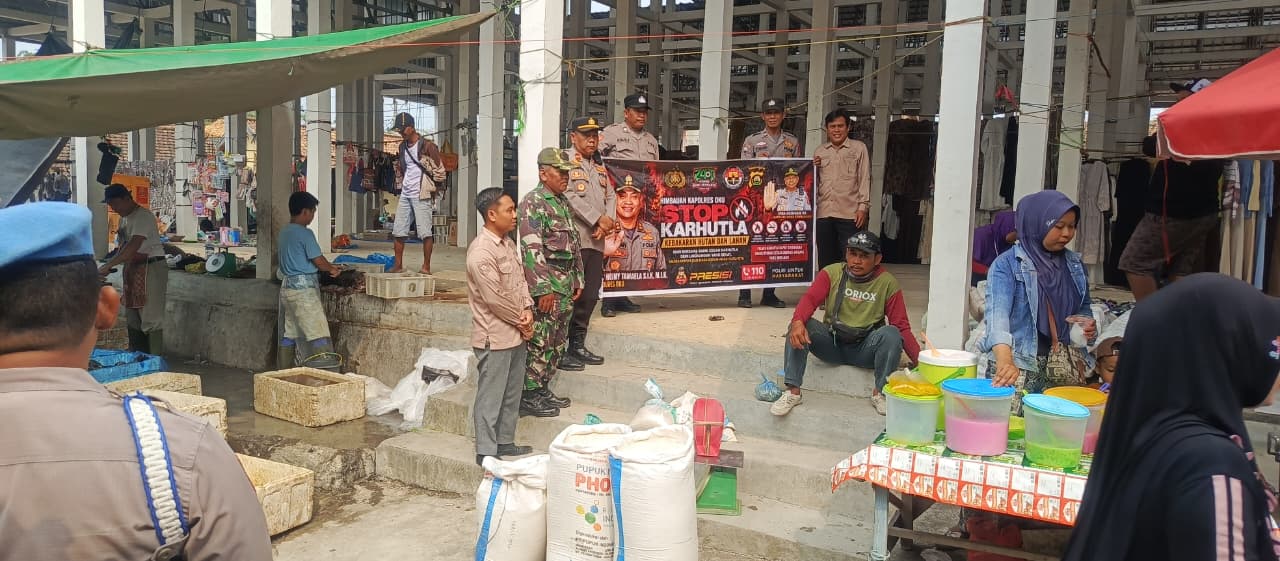 Polsek Sinar Peninjauan Bersama Babinsa dan Pihak Kecamatan Imbau Masyarakat Cegah Karhutla