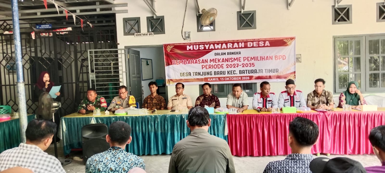 Polsek Baturaja Timur Hadiri Musyawarah Desa Tanjung Baru Bahas Mekanisme Pemilihan Anggota BPD