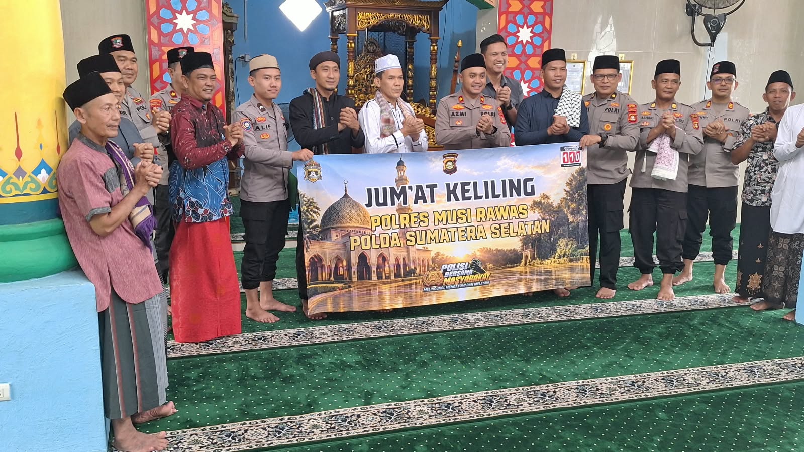 Polisi Hadir ditengah Masyarakat,Polres Musi Rawas dan Jajaran Polsek Hadir Bersama Masyarakat Melalui Jumat Keliling