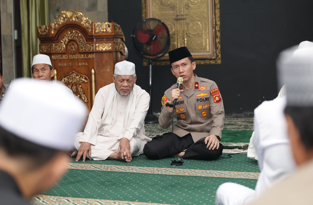 Wakapolda Sumsel Laksanakan Salat Subuh Berjamaah, Perkuat Kedekatan Polri dengan Masyarakat